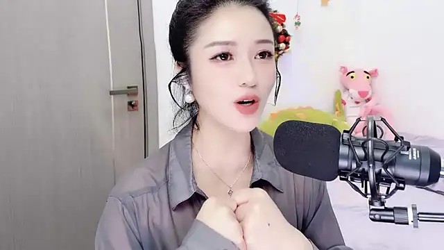 starsqimei live sex cam