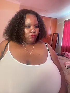 Michyboldy live sex cam