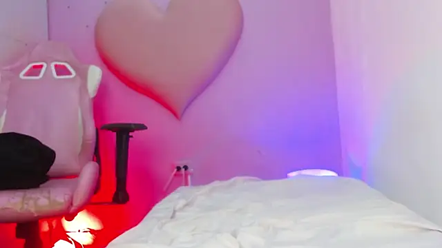 Dulcinea_and_puffy's cam snapshot