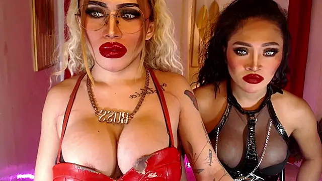 Trans_Goddess_Victoria live sex cam