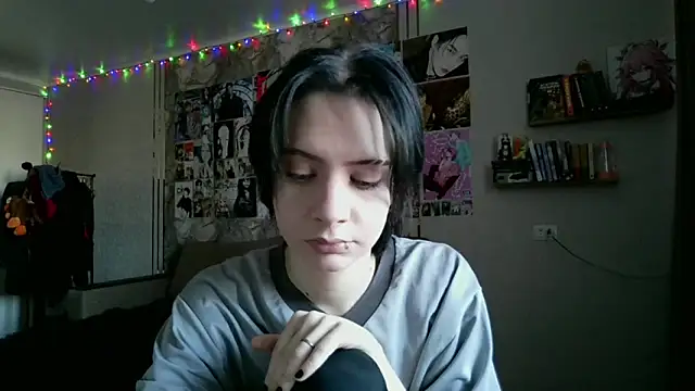 LxayBloom's cam snapshot