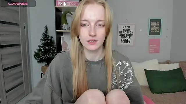 Cinnabonnn_'s cam snapshot