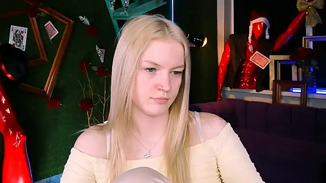 GraceGlamour live sex cam