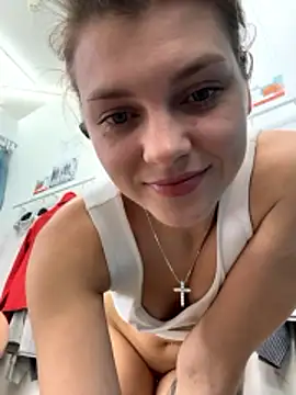 ValenciaShock live sex cam