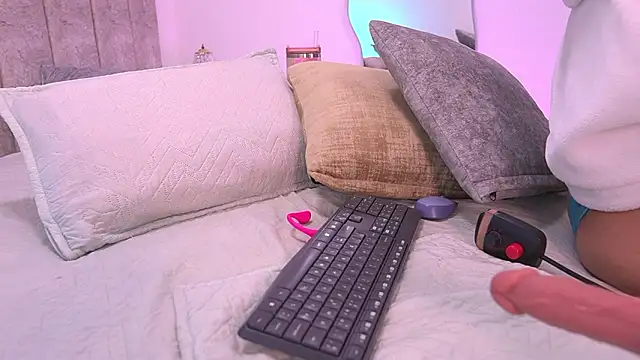 violeta_aroca live sex cam