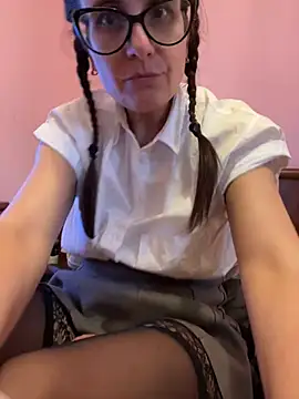 NataKitten live sex cam