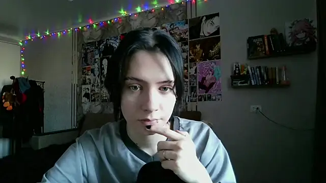 LxayBloom's cam snapshot