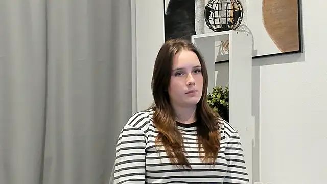 GenevieNyreen's cam snapshot