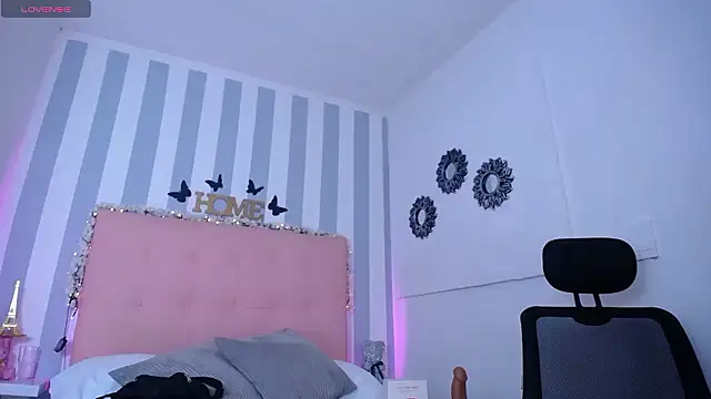 Lunna_boobs live sex cam