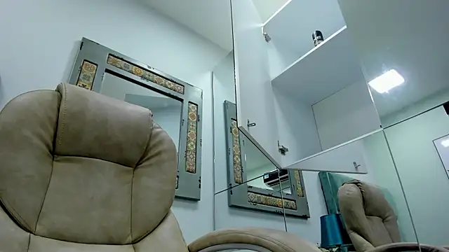 Mr_Strike live sex cam