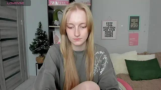 Cinnabonnn_'s cam snapshot