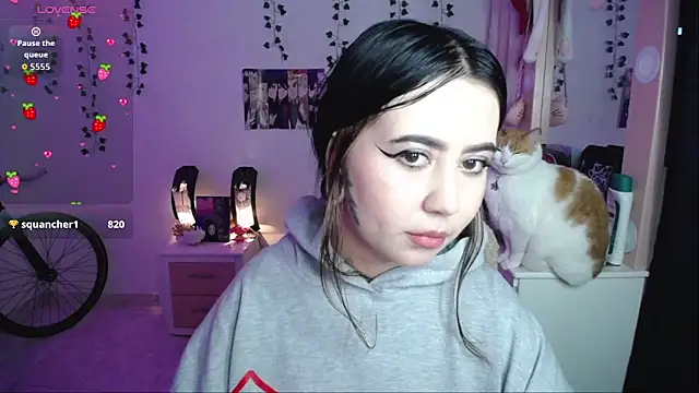 iris_sky's cam snapshot