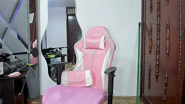 Lulu69___'s cam snapshot