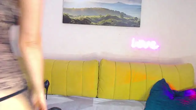 MariaModel's cam snapshot