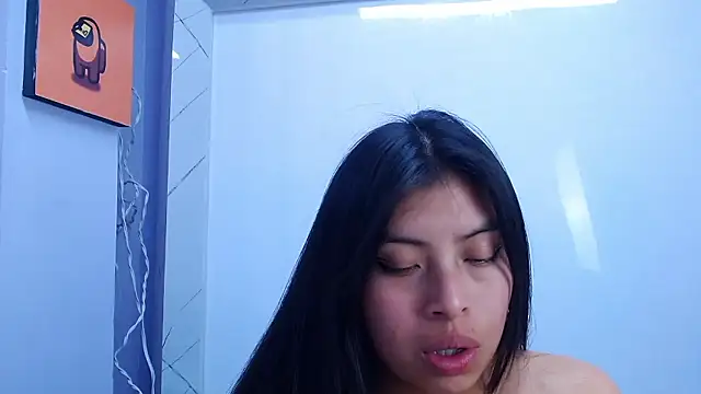 Chloe_Martini live sex cam
