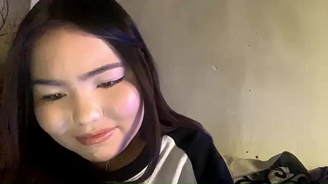 MollyAsian's cam snapshot