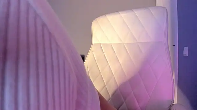 akura011's cam snapshot