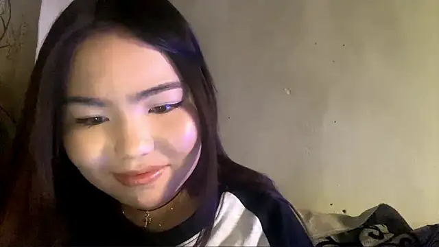 MollyAsian's cam snapshot