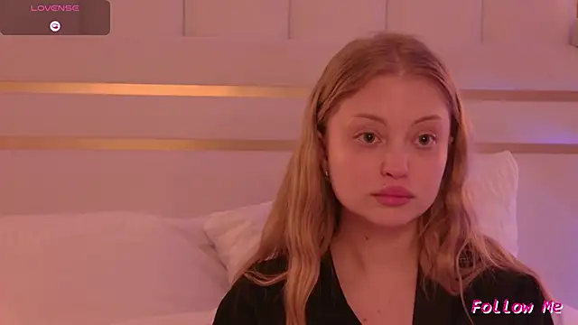 DorisHell live sex cam