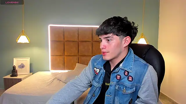 AlejooTwink live sex cam