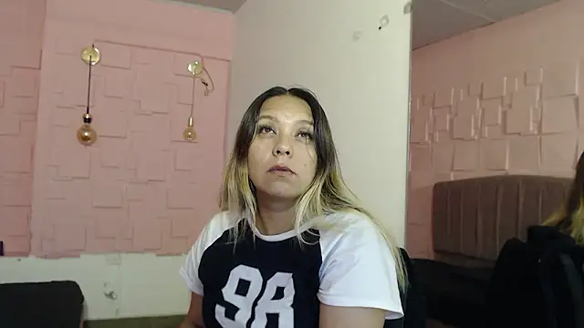 sami_1_8's cam snapshot