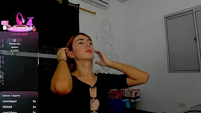 Nicol_TransGirl live sex cam