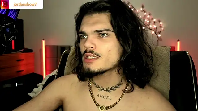 JordanShow live sex cam