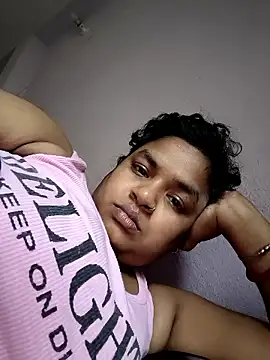 Deborbhavi222 live sex cam