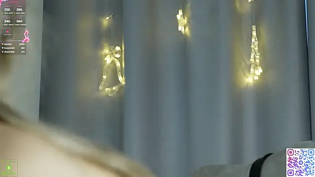 Hochu_Labubu live sex cam