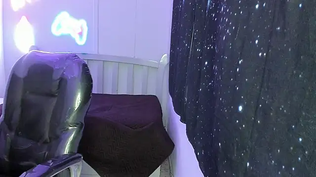 SallyKitty_'s cam snapshot