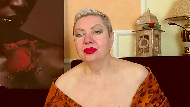 LadyPosh live sex cam