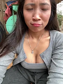 ThiHa003 live sex cam