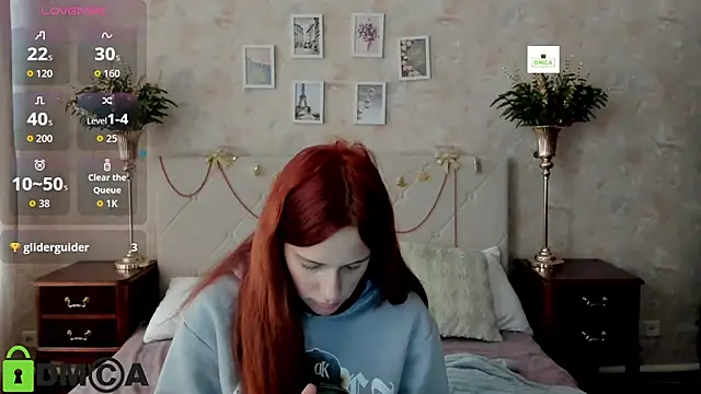 Lily_Viola's cam snapshot