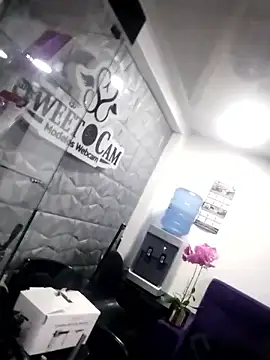 NiniSweet's cam snapshot