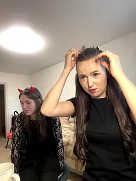 Sweet_mila_eva_'s cam snapshot