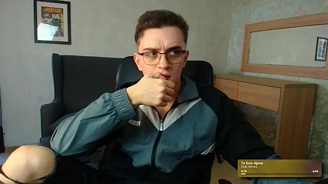 FelixStarkk live sex cam