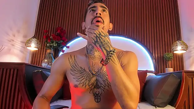 Donovan_Desmond's cam snapshot