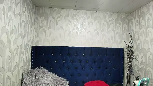 CarolineBrunx's cam snapshot