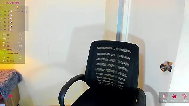 FuckDollNicky live sex cam