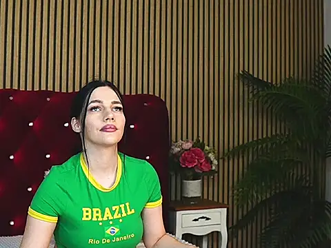 AmberCharm's cam snapshot