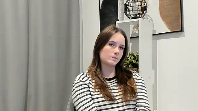 GenevieNyreen's cam snapshot