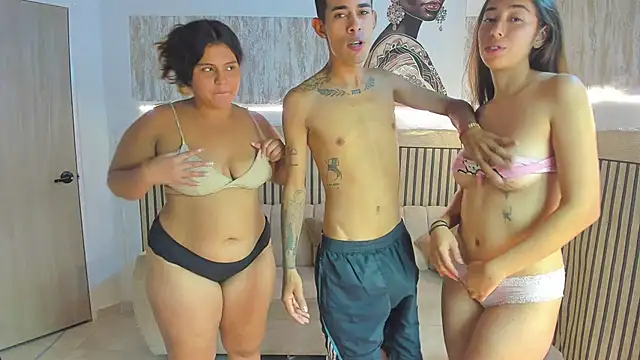 stangirls_'s cam snapshot