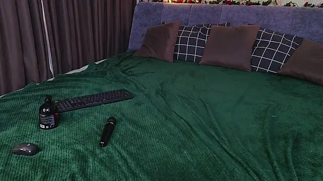 MilaYumi live sex cam