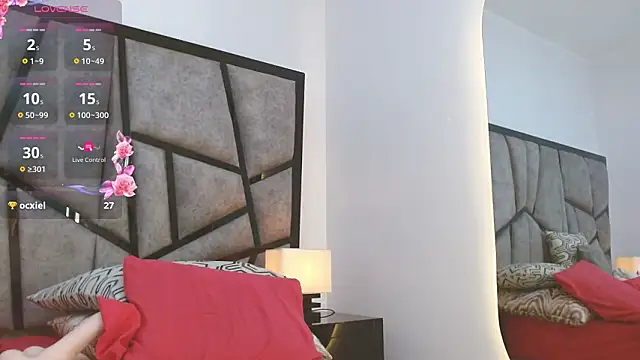 cintia_hills live sex cam