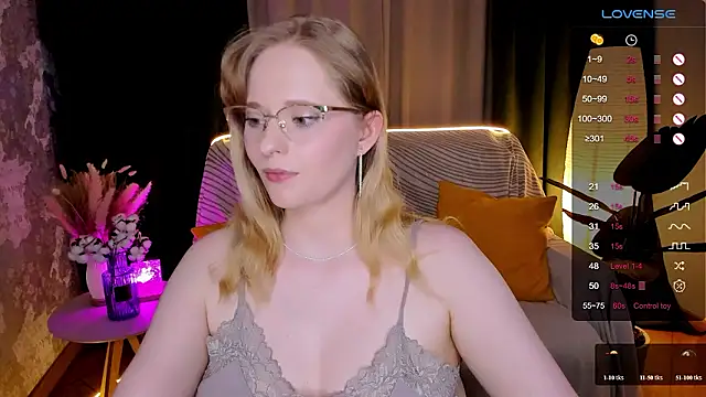 Aemilia_ live sex cam