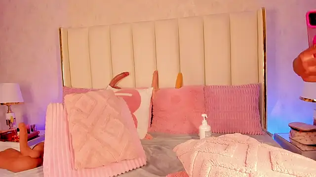 CahitlinBell live sex cam