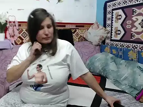 Adelinemilf's cam snapshot