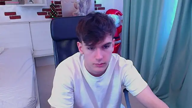 BradyFlint live sex cam