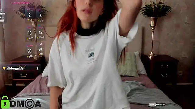 Lily_Viola's cam snapshot