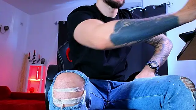 MightyAaron66's cam snapshot